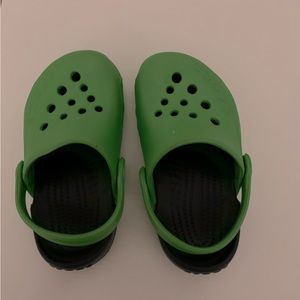 Toddler kids size 6 CROCS shoes